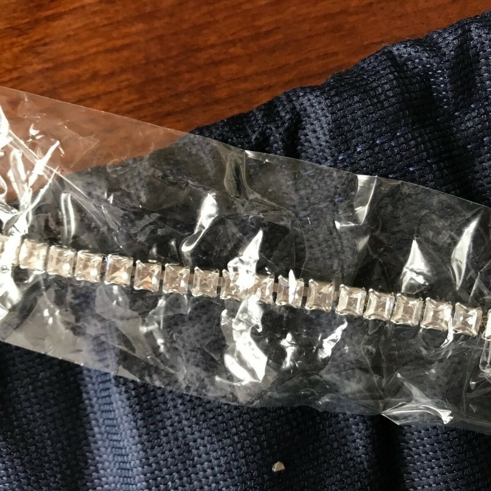 SWAROVSKI DAIQUIRI PURSE CALF LEATHER CRYSTAL NIB - Picture 4 of 8
